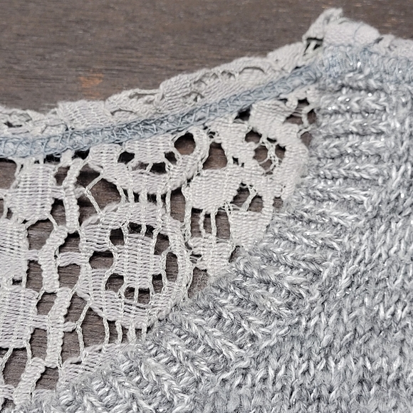 Hollister Lace Back sweater - Picture 6 of 12